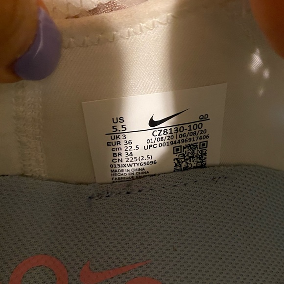 Women's Air Max 2090 Casual Sneakers Size 5.5 - Picture 6 of 6